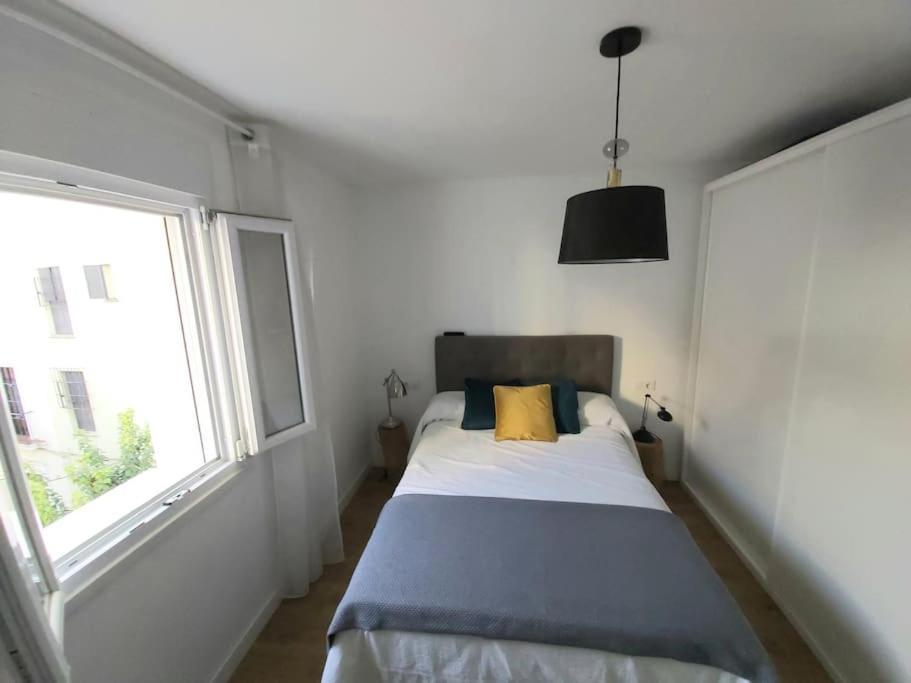 Luminoso Apartamento En El Centro, Con Mucho Arte Siviglia Esterno foto