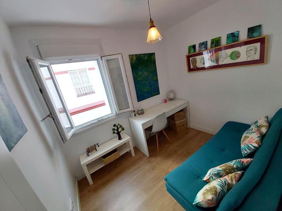 Luminoso Apartamento En El Centro, Con Mucho Arte Siviglia Esterno foto