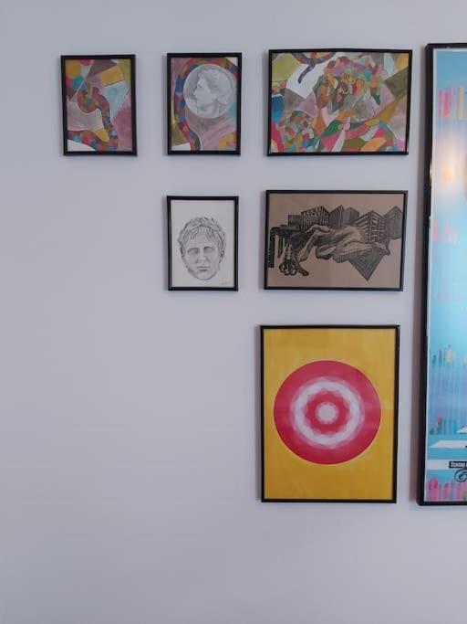 Luminoso Apartamento En El Centro, Con Mucho Arte Siviglia Esterno foto