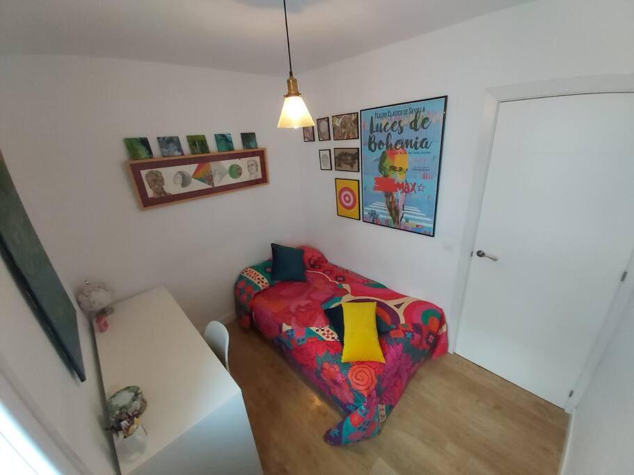 Luminoso Apartamento En El Centro, Con Mucho Arte Siviglia Esterno foto