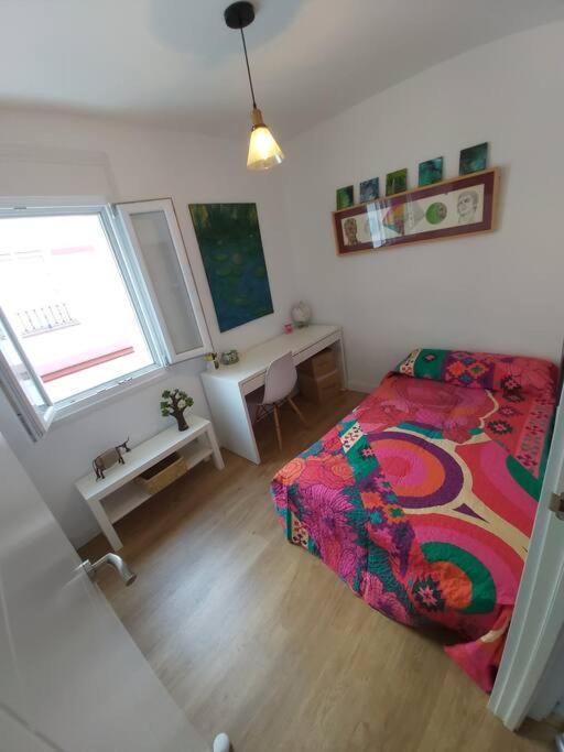 Luminoso Apartamento En El Centro, Con Mucho Arte Siviglia Esterno foto