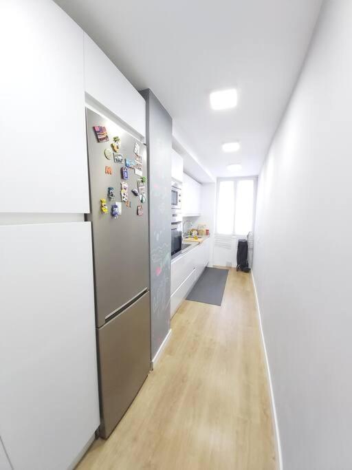 Luminoso Apartamento En El Centro, Con Mucho Arte Siviglia Esterno foto