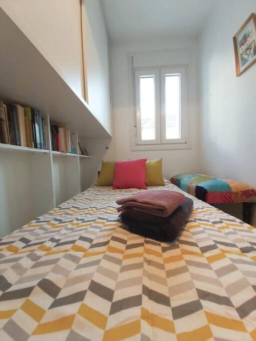Luminoso Apartamento En El Centro, Con Mucho Arte Siviglia Esterno foto