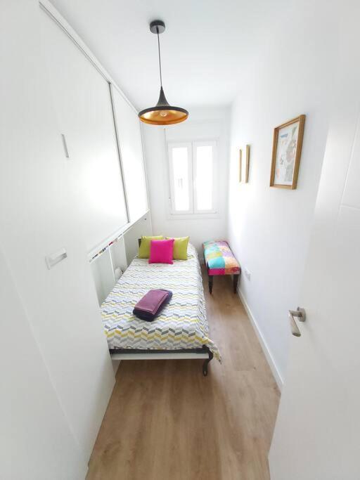 Luminoso Apartamento En El Centro, Con Mucho Arte Siviglia Esterno foto